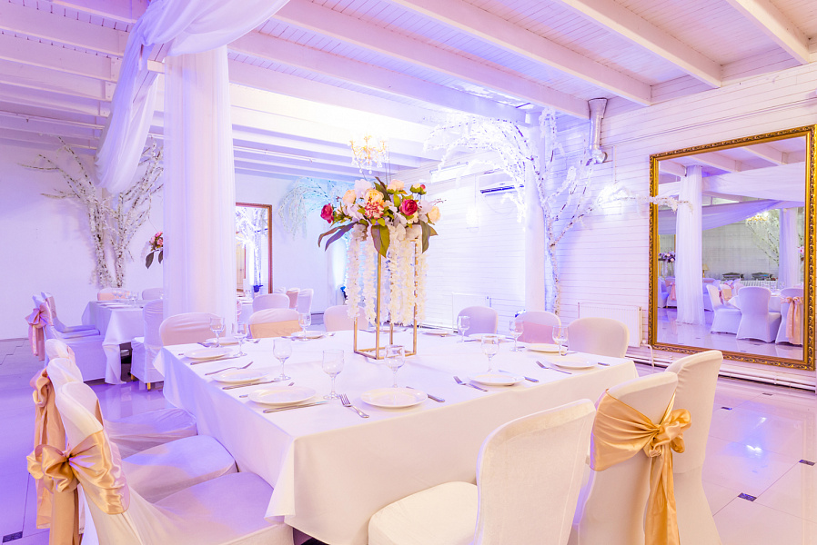 Зеркальный зал