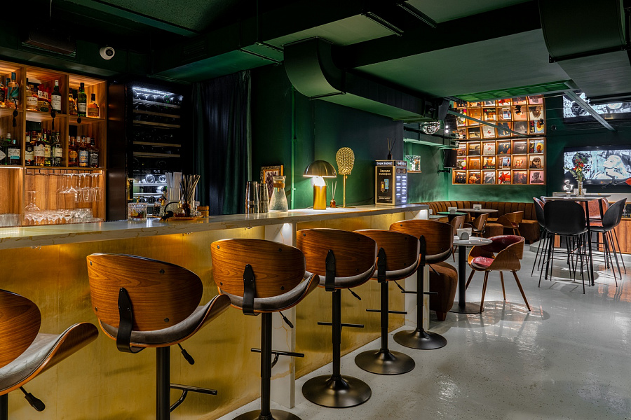 Основной зал