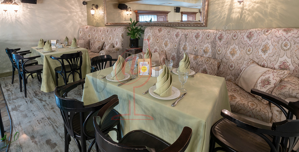 Зал Мезонин