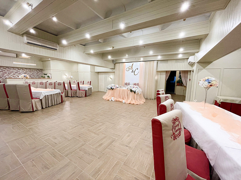 Основной зал