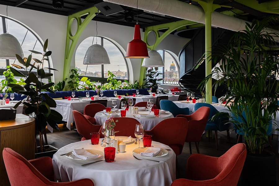 Основной зал ресторана