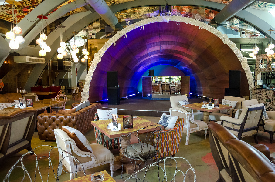 Основной зал