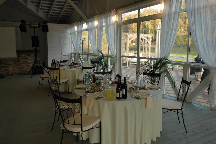 Белый павильон