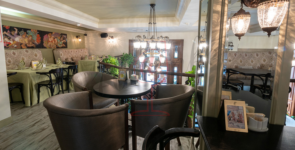 Зал Мезонин