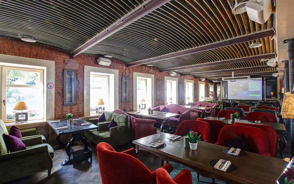 Зал 2-го этажа