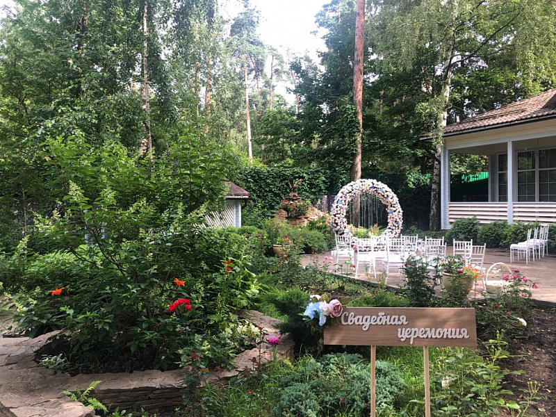 Веранда с камином