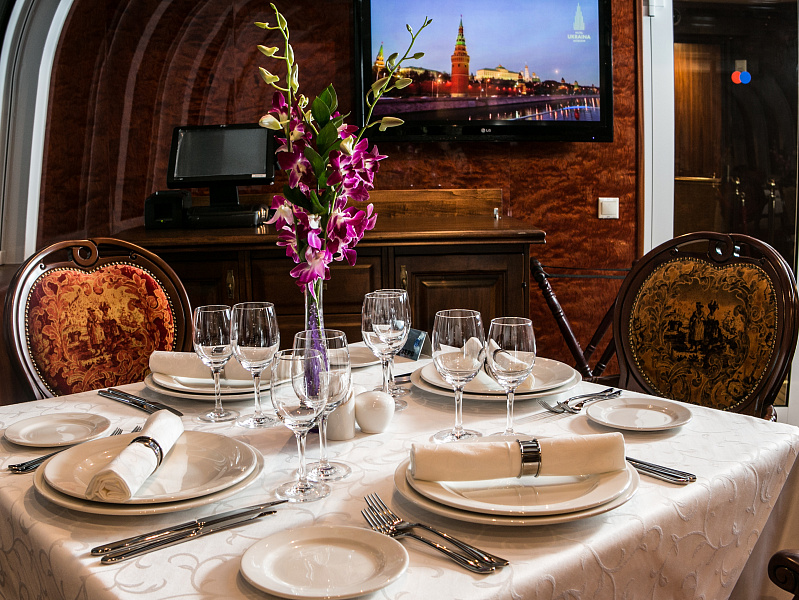 Салон Первого класса на яхтах  Примавера