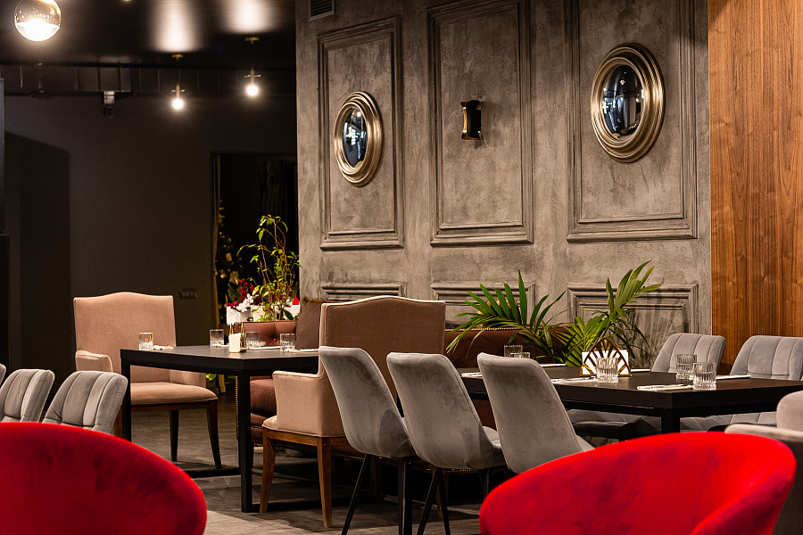 Основной зал