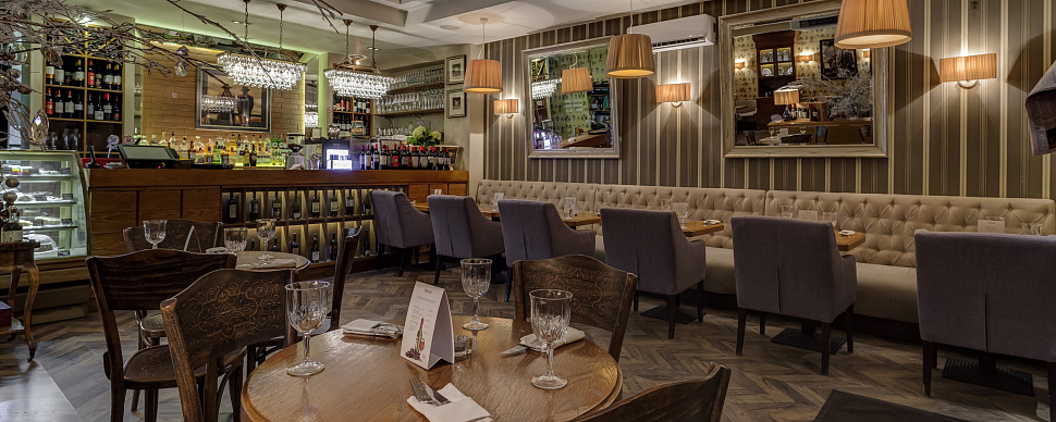 Основной зал