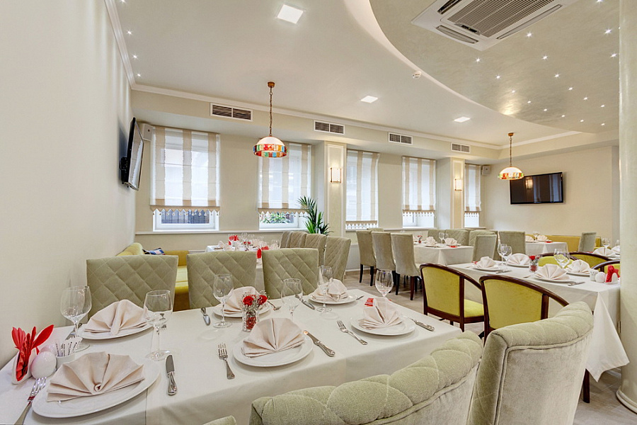 Зал первого этажа