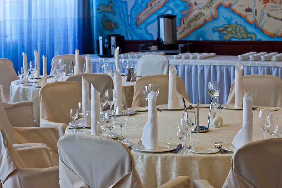 Михаил Светлов