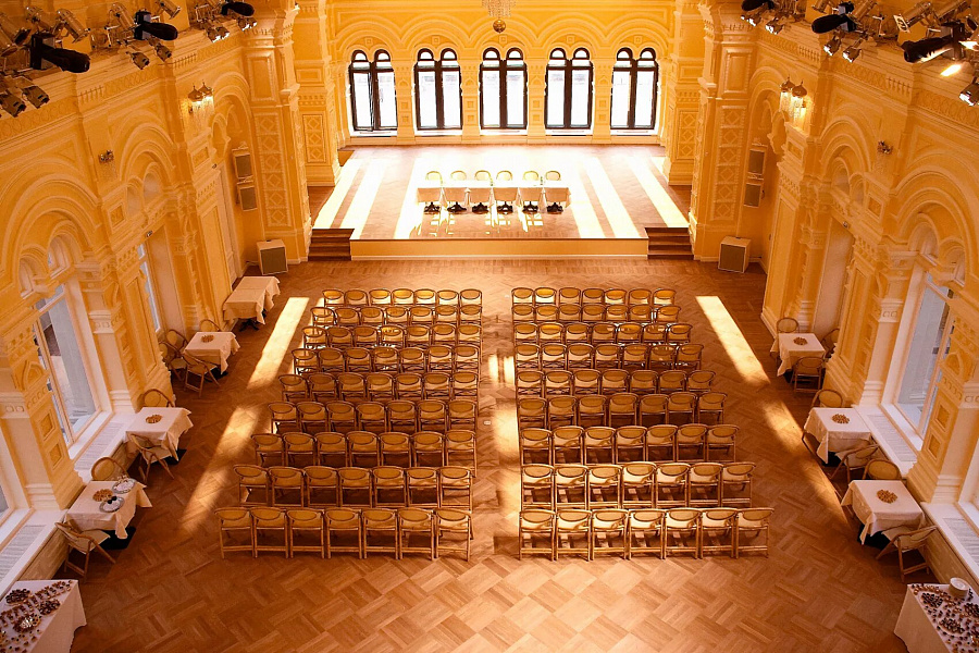 Демонстрационный зал