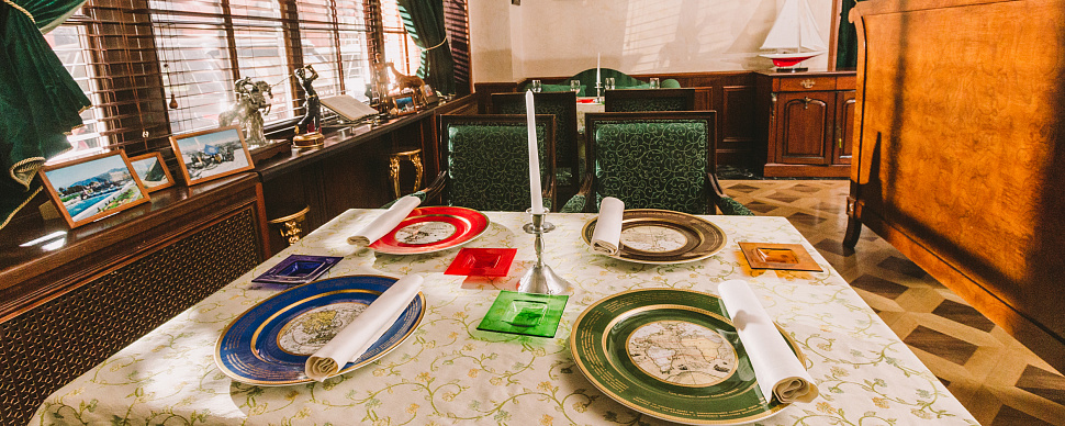 Основной зал