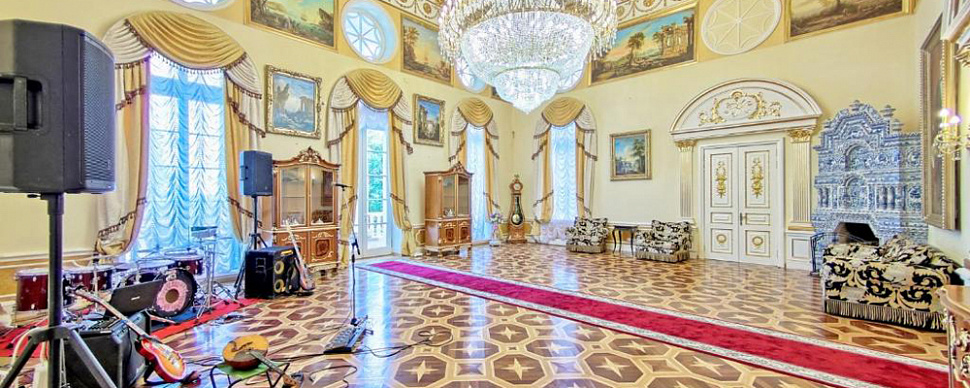 Большой дворцовый зал