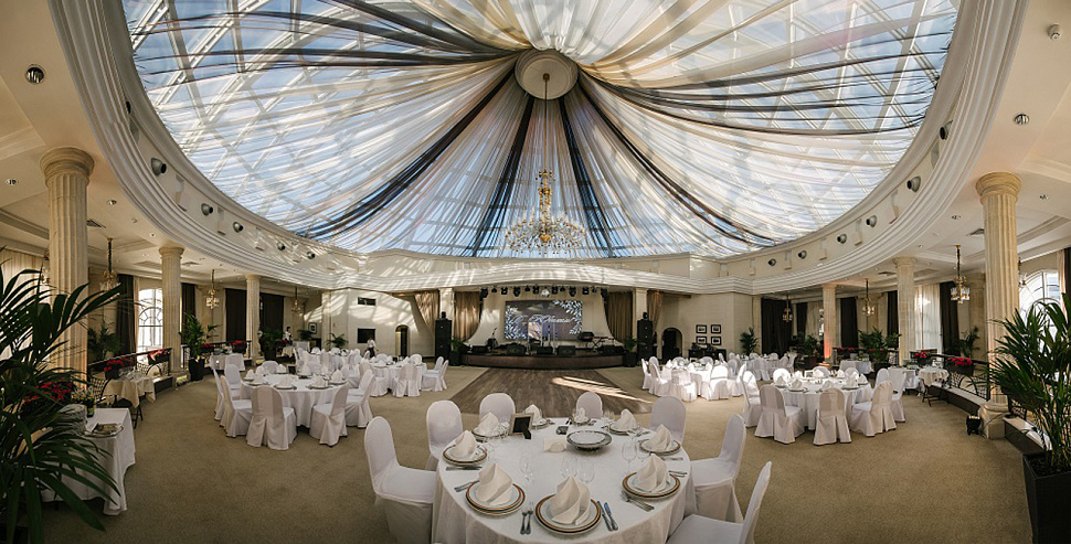 Основной зал