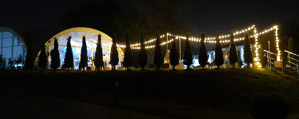 Большой шатер