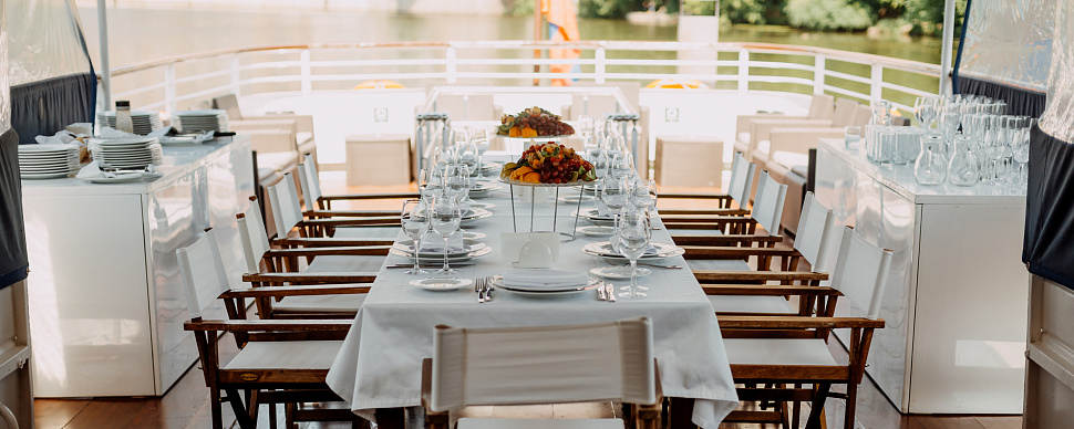 Основной зал