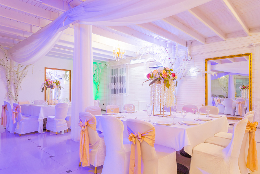 Зеркальный зал