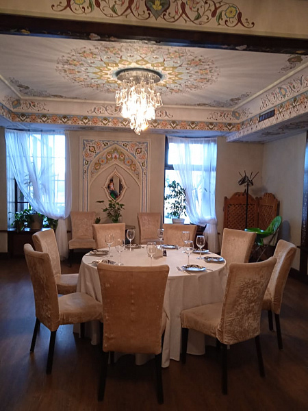 Основной зал