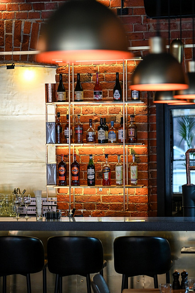 Основной зал