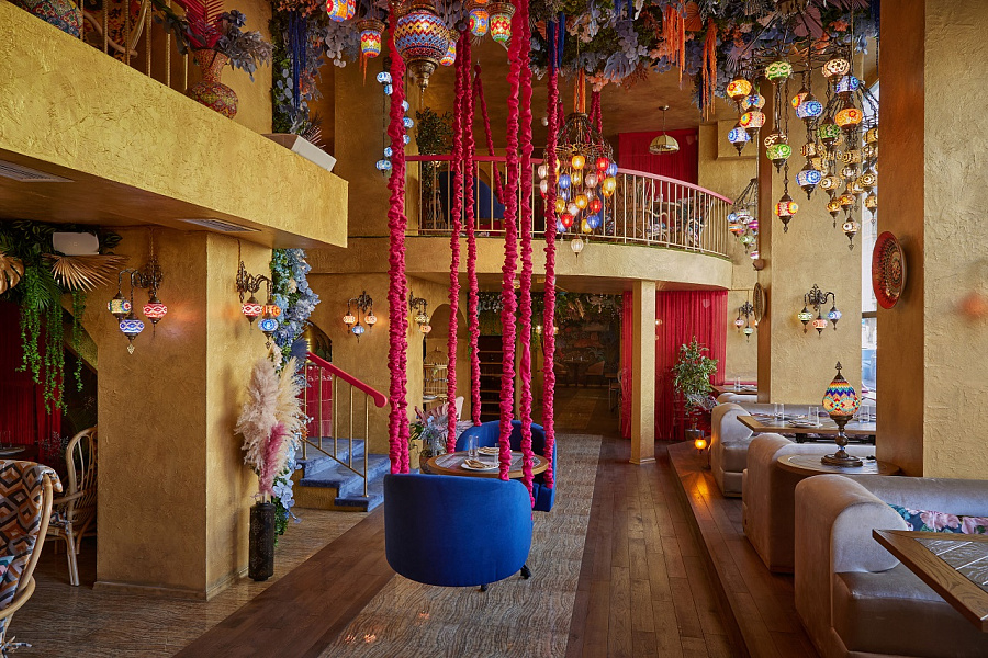 Основной зал