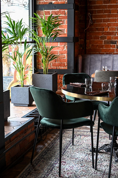 Основной зал