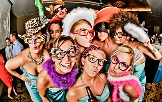 10 полезных советов для женщин перед новогодним корпоративом