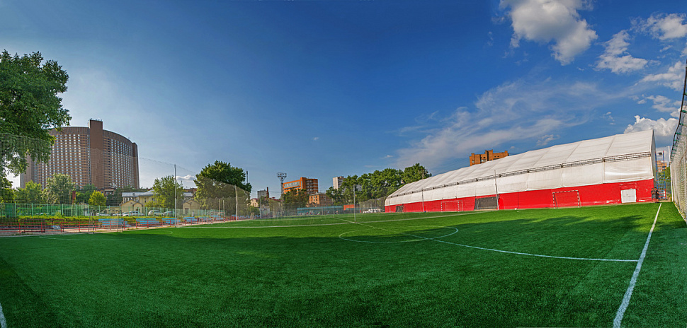 Крытый футбольный манеж