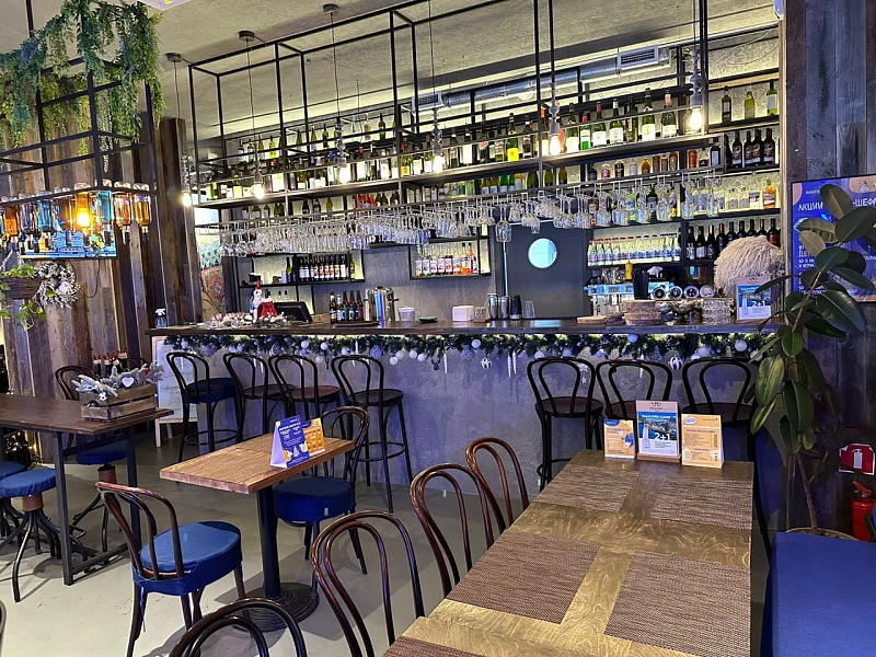 Основной зал