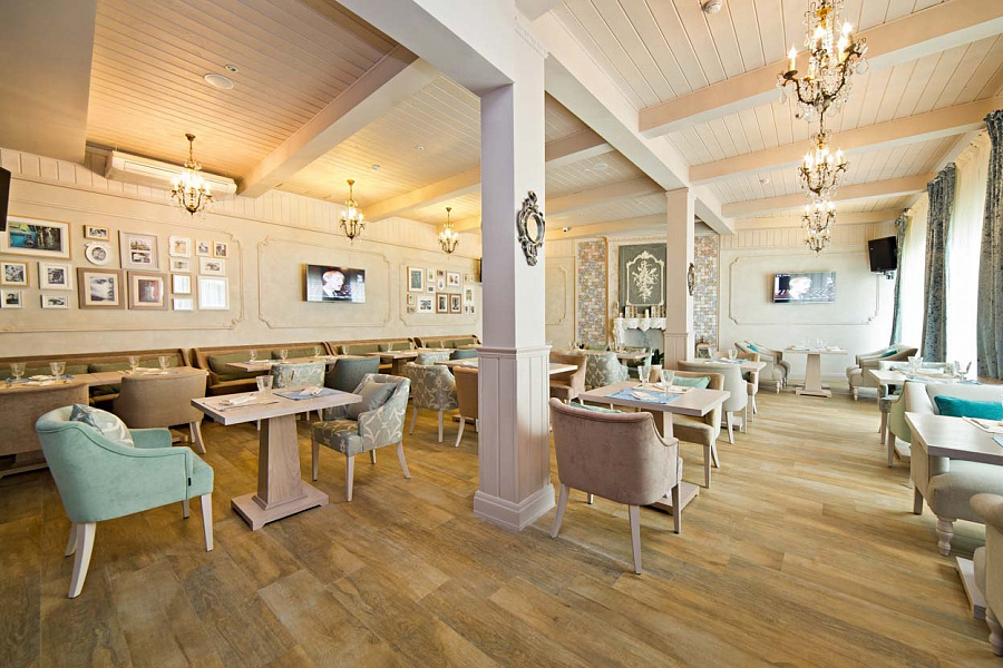 Каминный зал