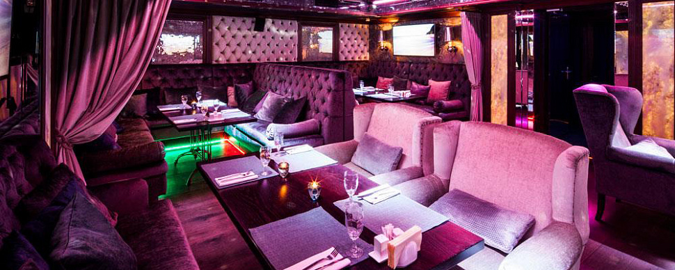 Караоке зал