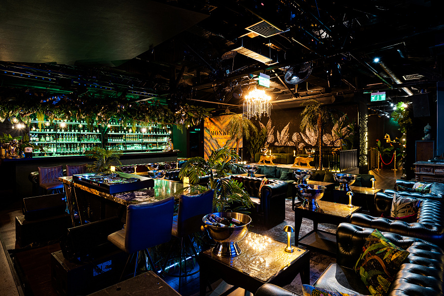 Основной зал