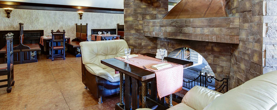 Каминный зал