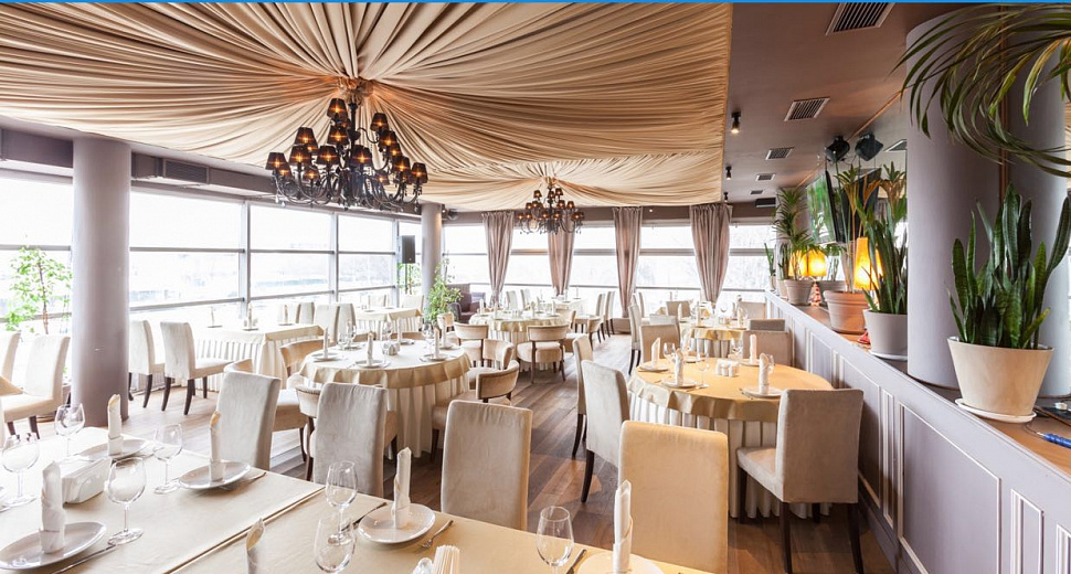 Тапчан на Ленинградском шоссе