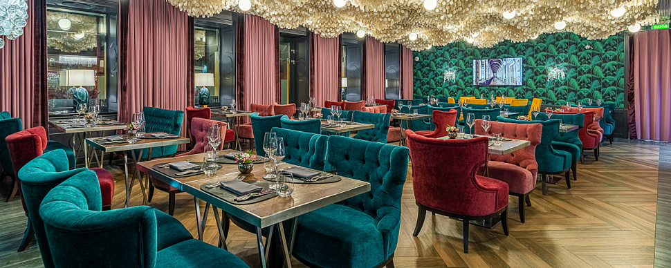 Основной зал