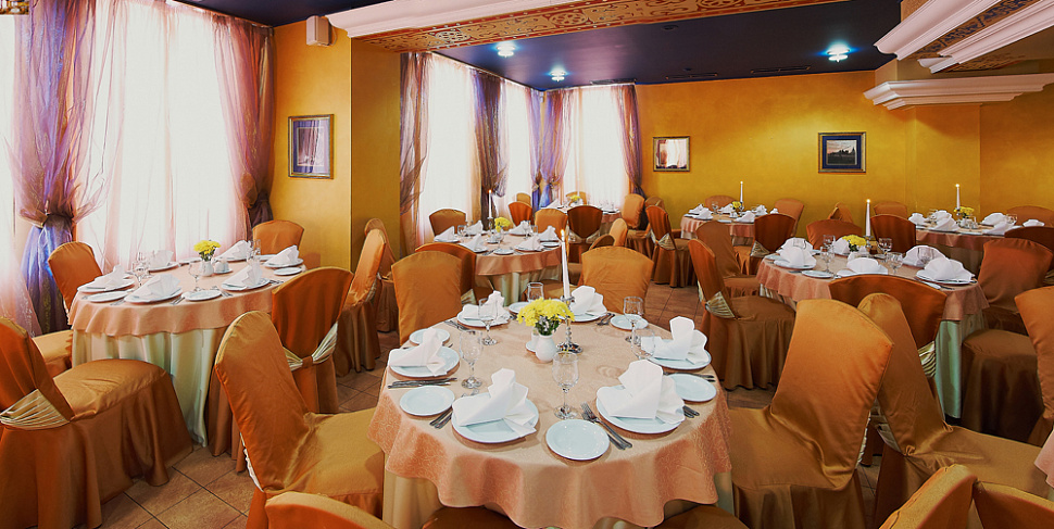 Ресторан "НА ПИНАИХЕ"