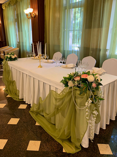 Основной зал