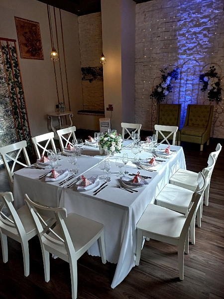 Основной зал