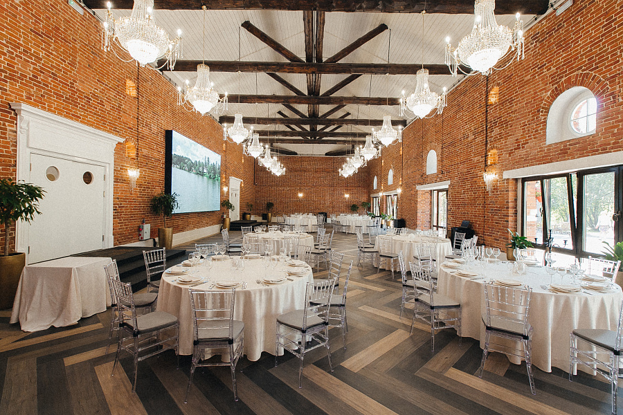 Каретный Двор