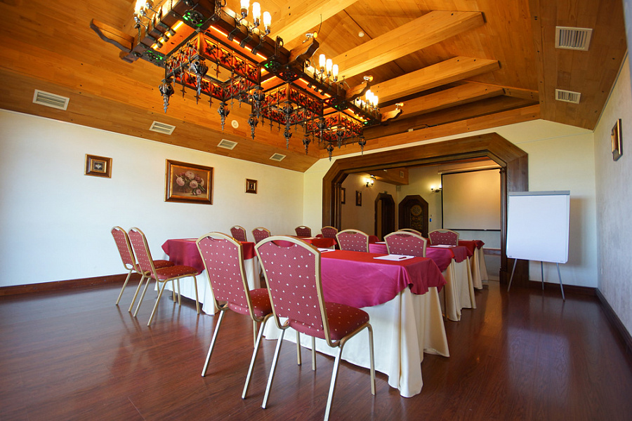 Конференц-зал "Ломоносовский"