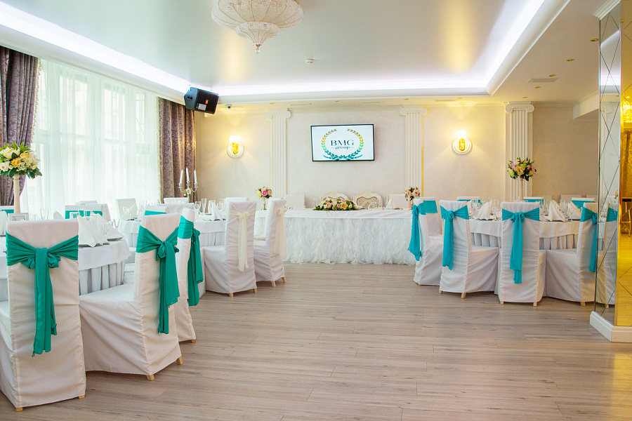 Основной зал