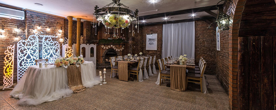 Каминный зал в стиле лофт