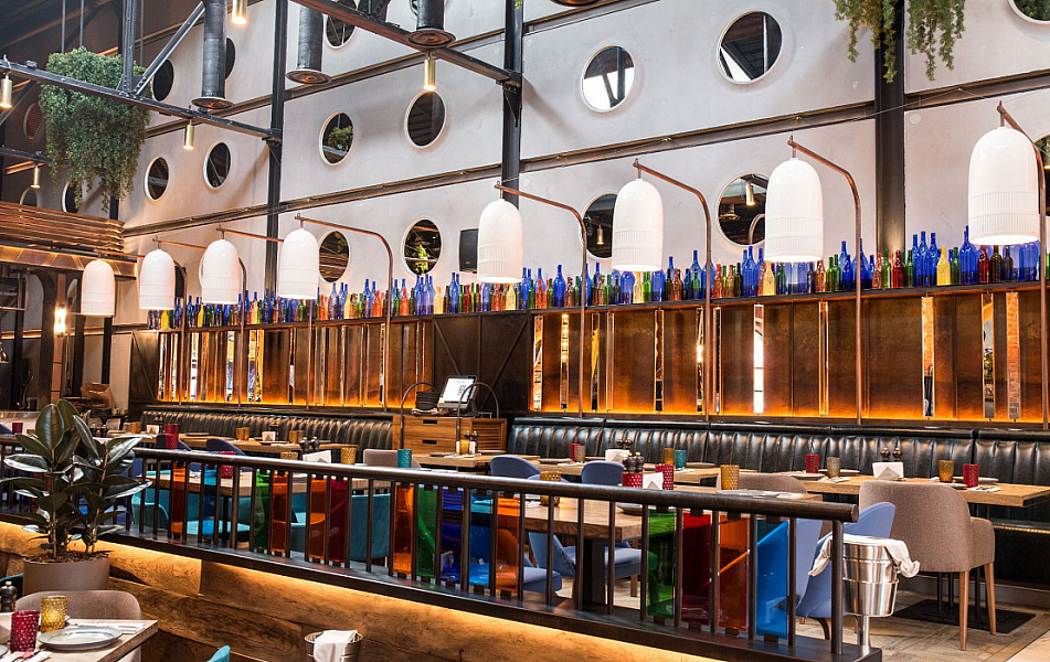 Основной зал