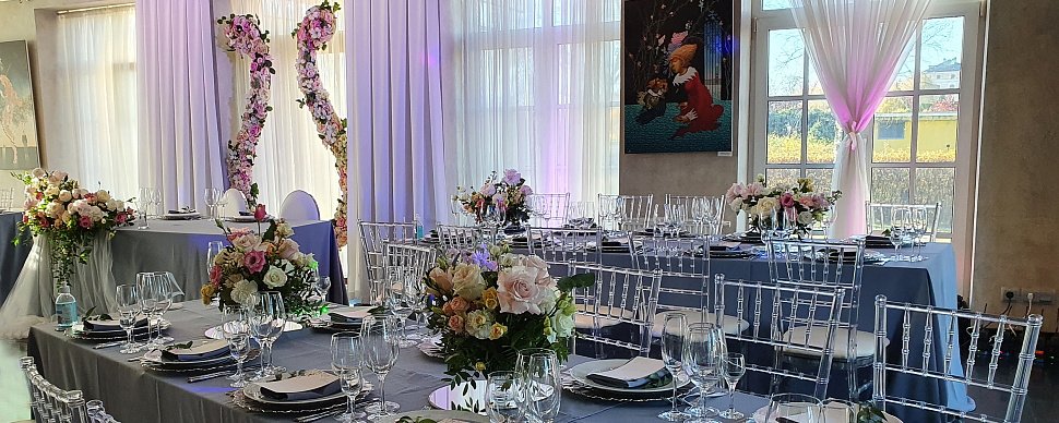 Панорамный зал первого этажа